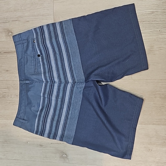 Hurley Boys Size 31 Blue Striped Shirt - Picture 3 of 4